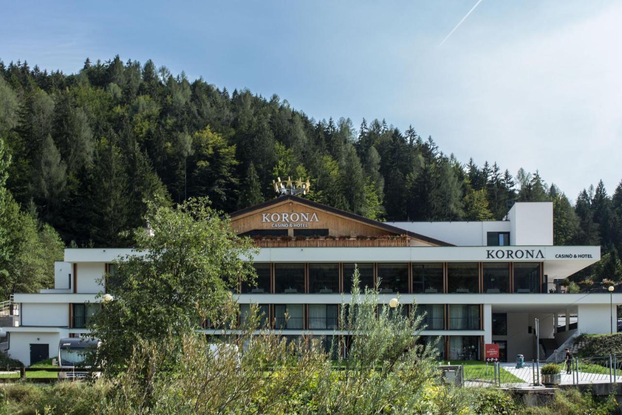 Korona, & Entertainment Hotel 4*